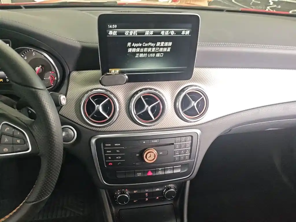 Mercedes-Benz GLA 2017 — фото 13