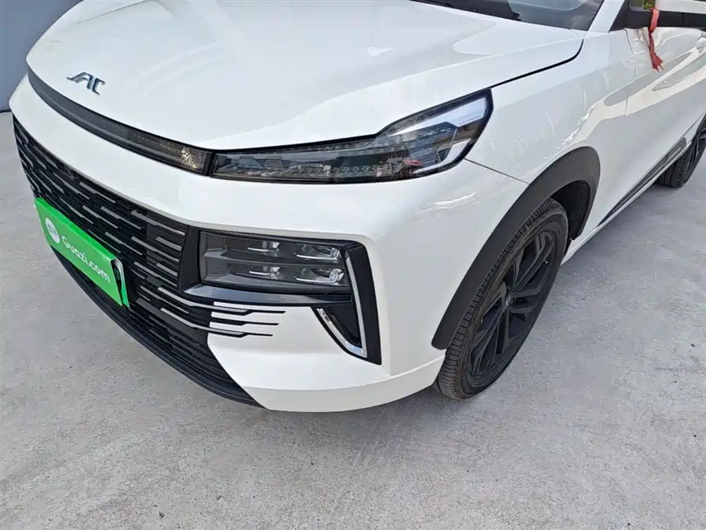 JAC QX PHEV 2024 — фото 24