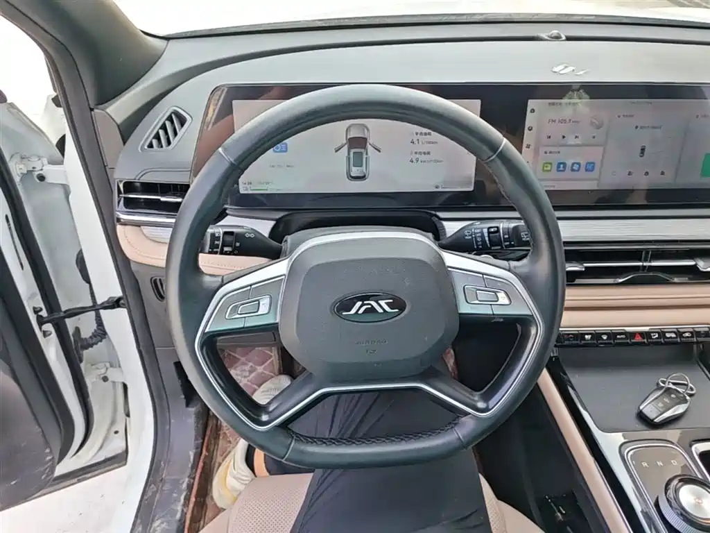 JAC QX PHEV 2024 — фото 11