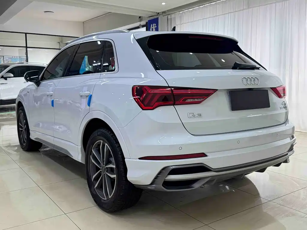Audi Q3 2022