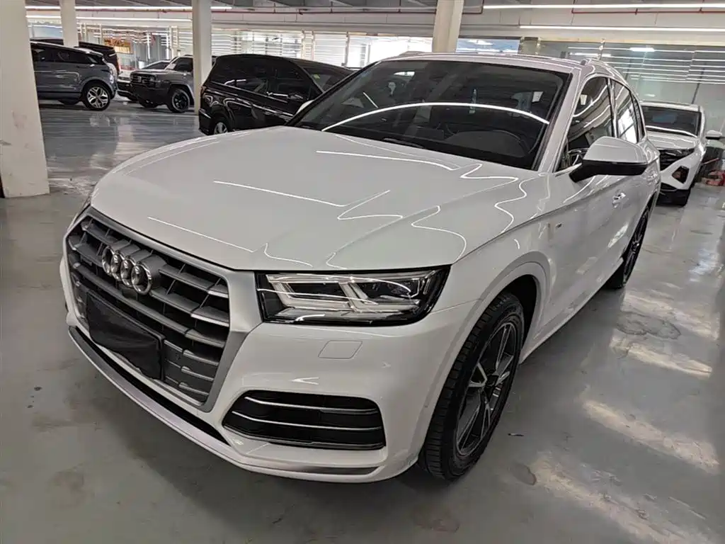 Audi Q5L 2020 — фото 2