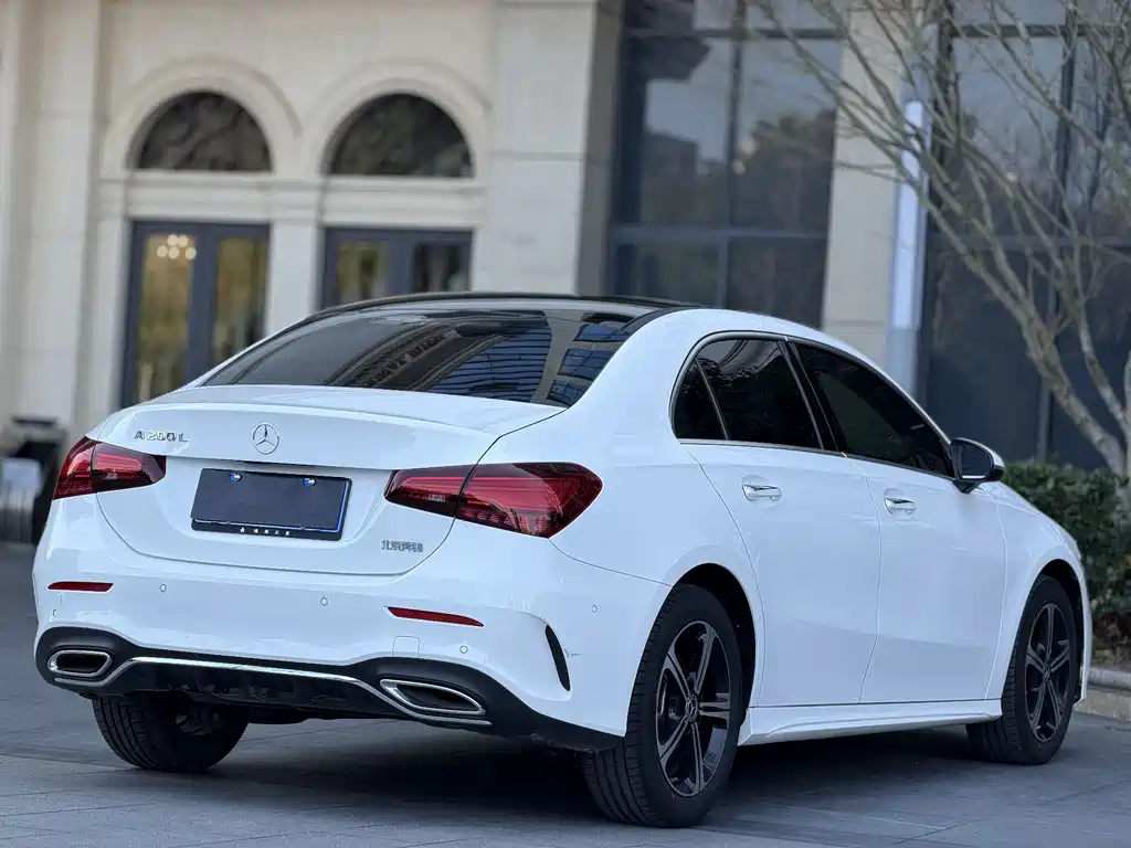 Mercedes-Benz A-Class 2025 — фото 9
