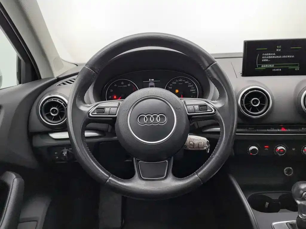 Audi A3 2016 — фото 11