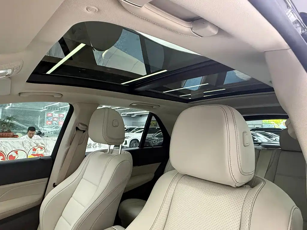 Mercedes-Benz GLE 2019 — фото 18