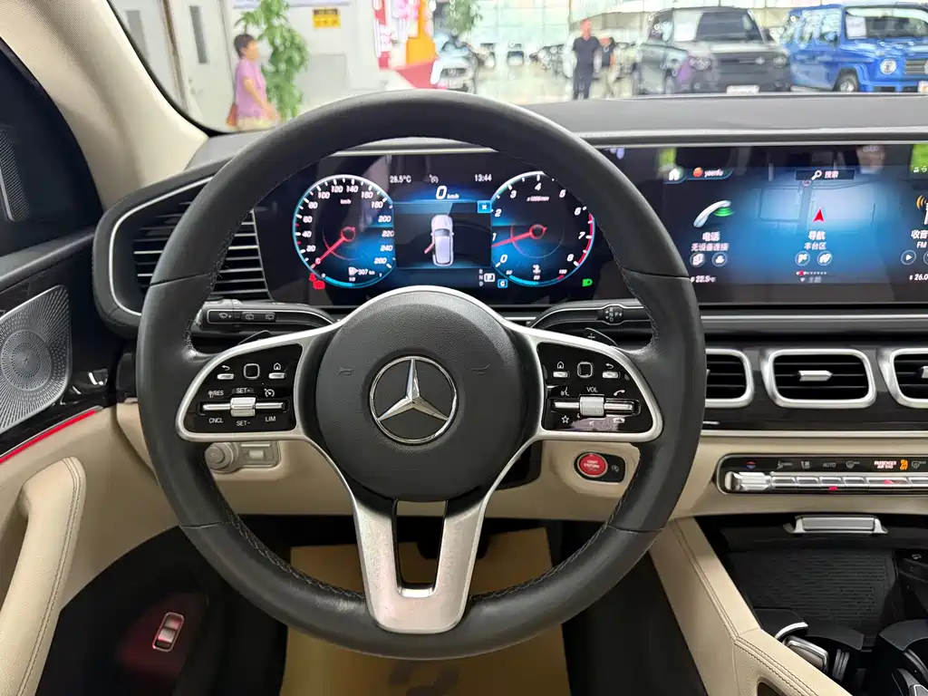 Mercedes-Benz GLE 2019 — фото 16