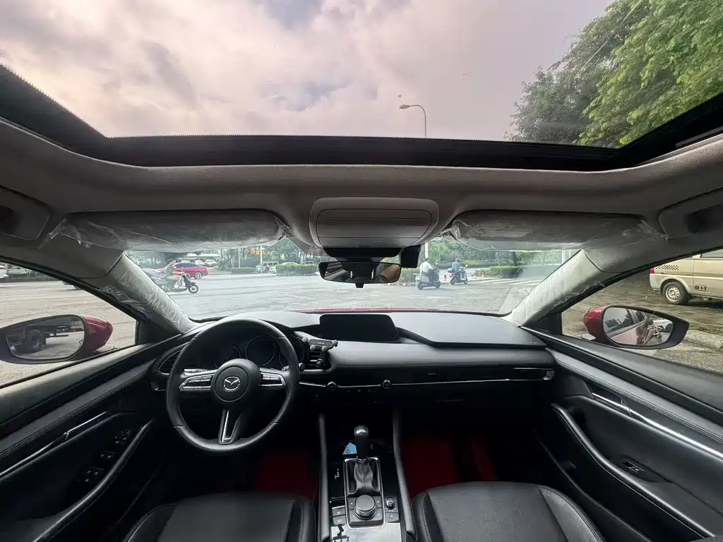 Mazda 3 Axela 2022