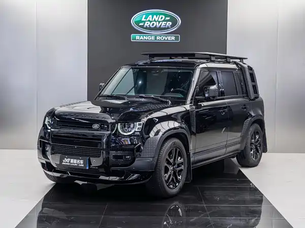 Land Rover Defender 2023