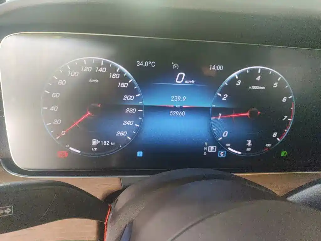 Mercedes-Benz E-Class 2022