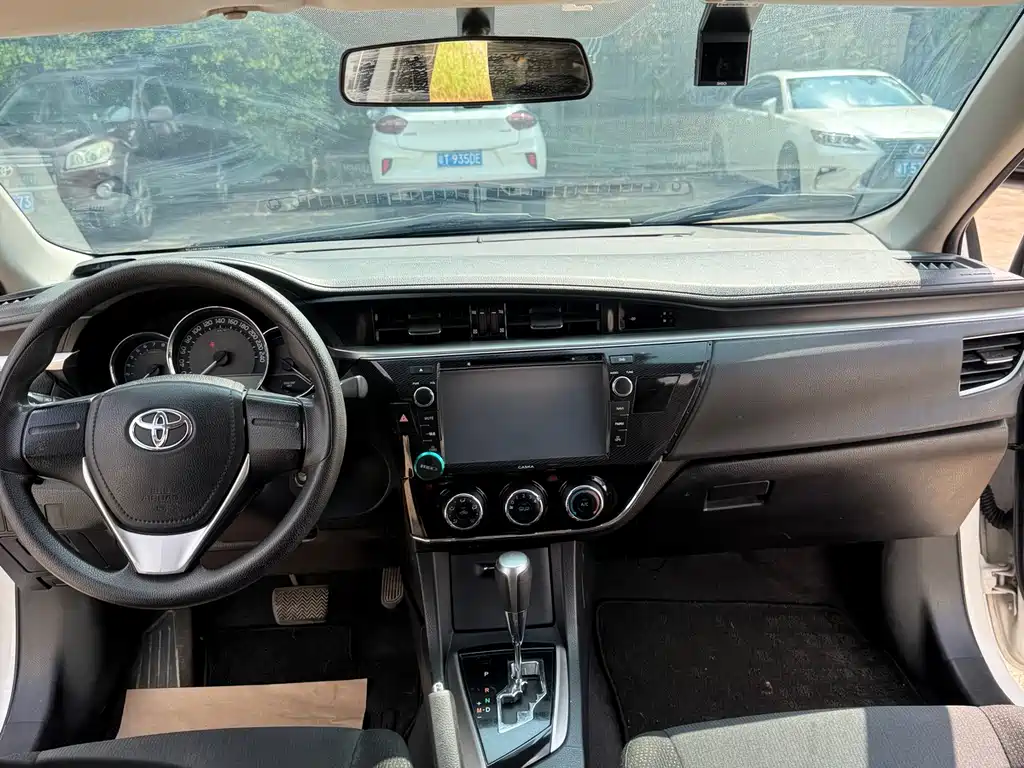 Toyota Corolla 2016 — фото 9