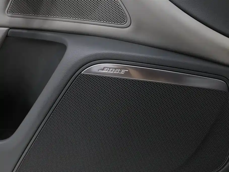 Audi A6L 2015 — фото 16