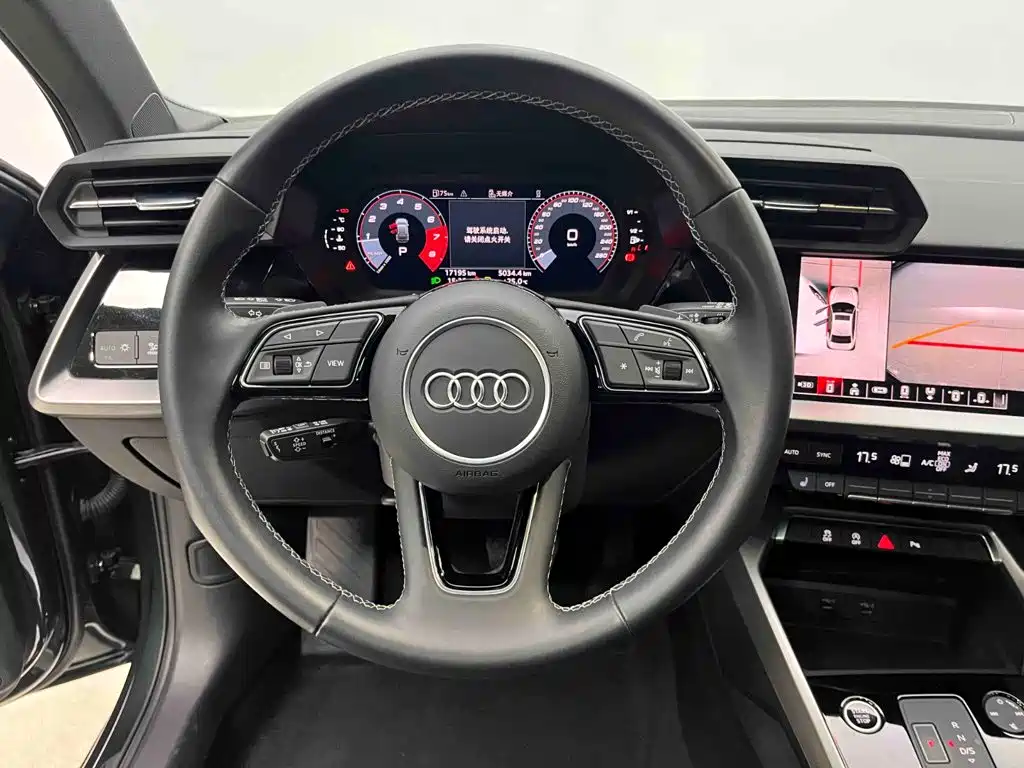 Audi A3 2023 — фото 4