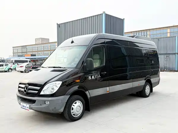 Mercedes-Benz Sprinter 2013