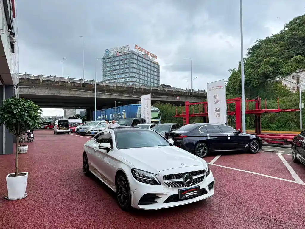Mercedes-Benz C-Class 2019