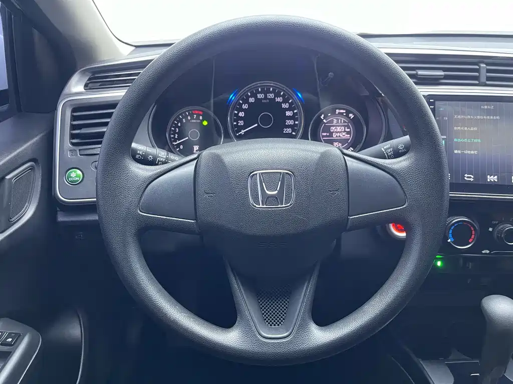 Honda City 2018 — фото 18