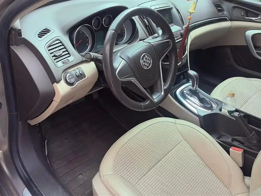 Buick Regal 2015 — фото 12