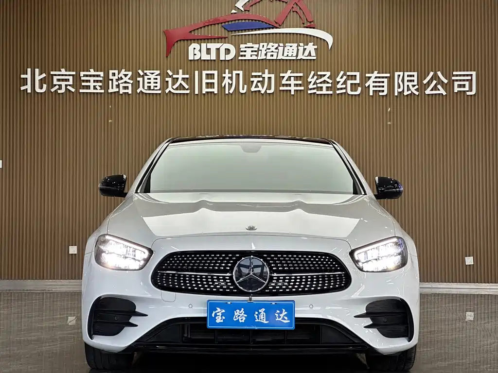 Mercedes-Benz E-Class 2022