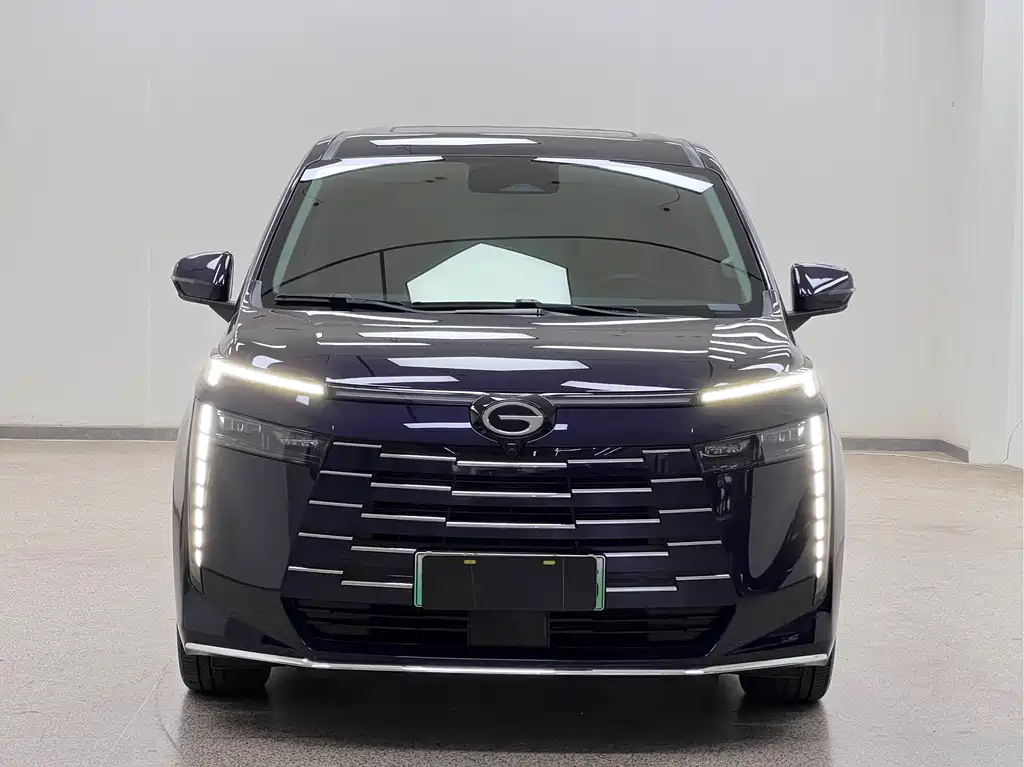 GAC Motor E8 PHEV 2023 — фото 2