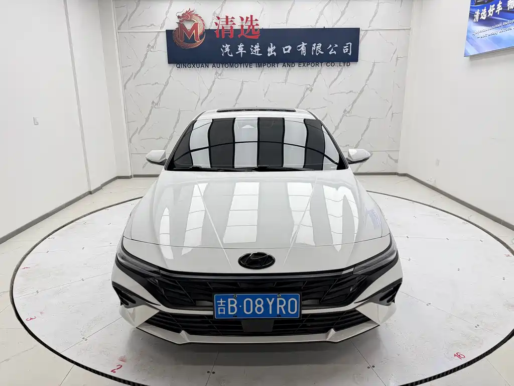Hyundai Elantra 2023 — фото 2