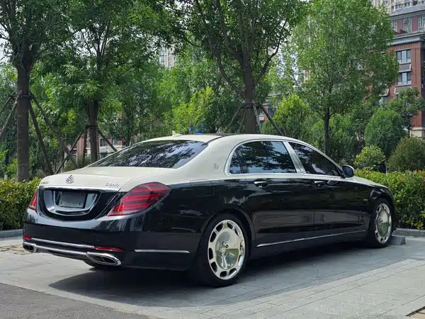 Mercedes-Benz Maybach S-Class 2015