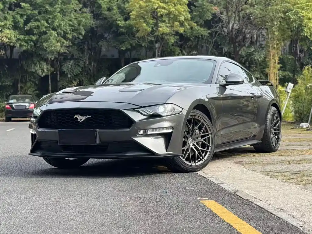 Ford Mustang 2020 — фото 13