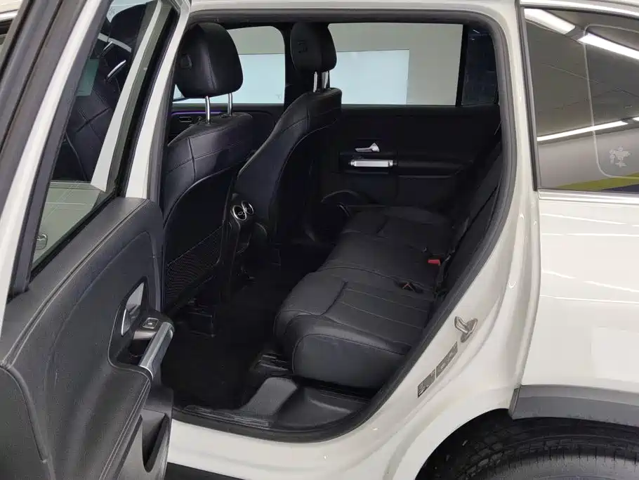 Mercedes-Benz GLB 2022 — фото 11