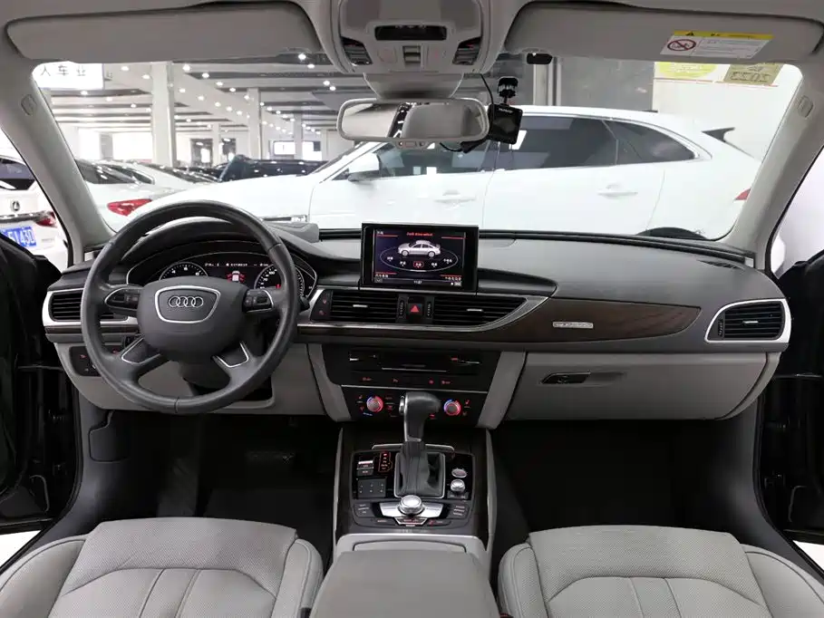 Audi A6L 2015 — фото 9