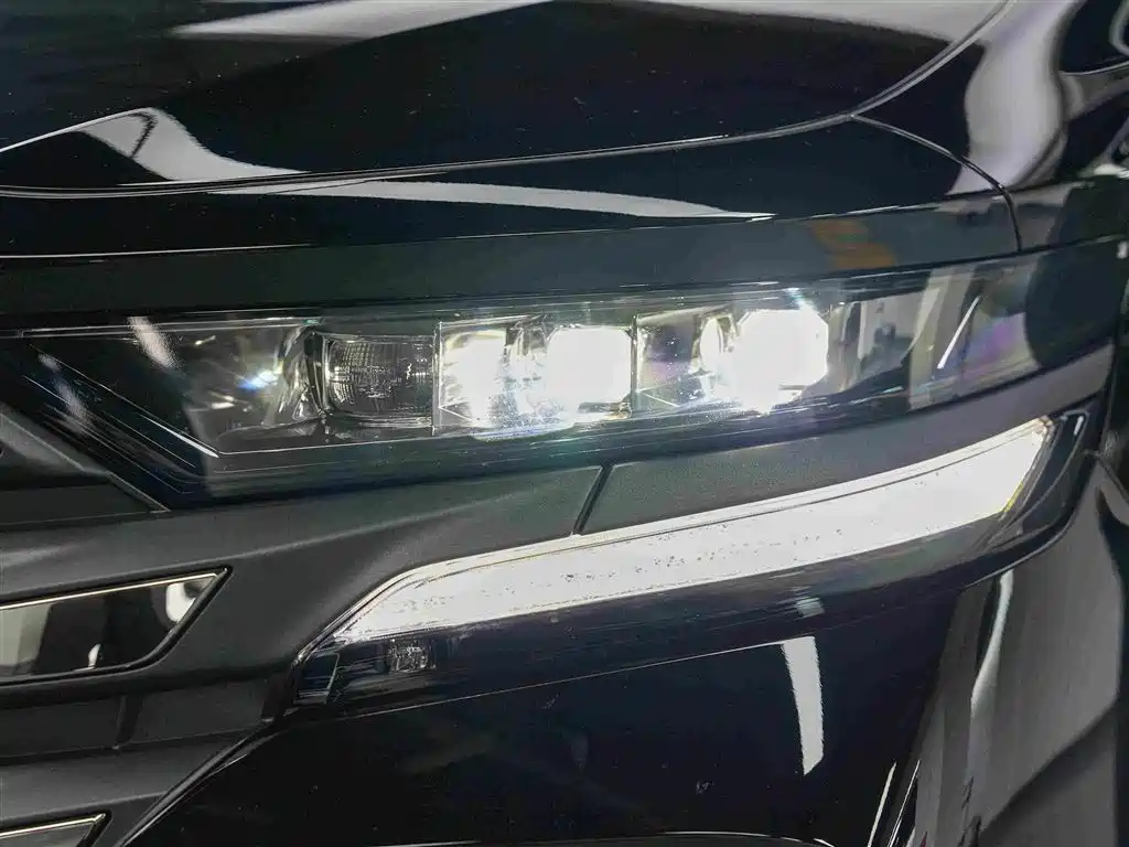 Toyota Vellfire 2025 — фото 13