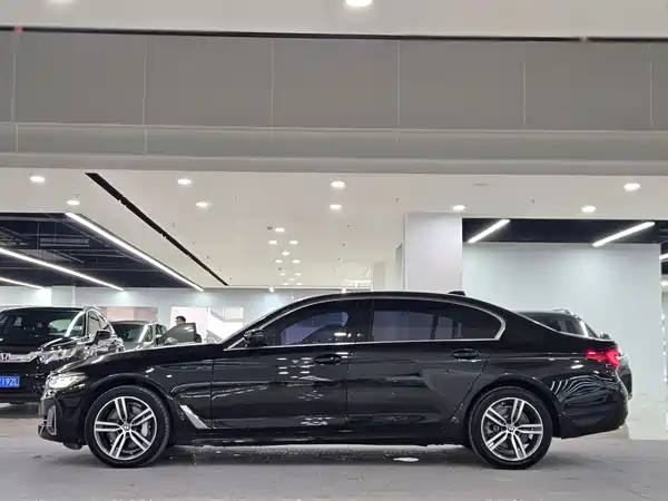 BMW 5 Series 2022