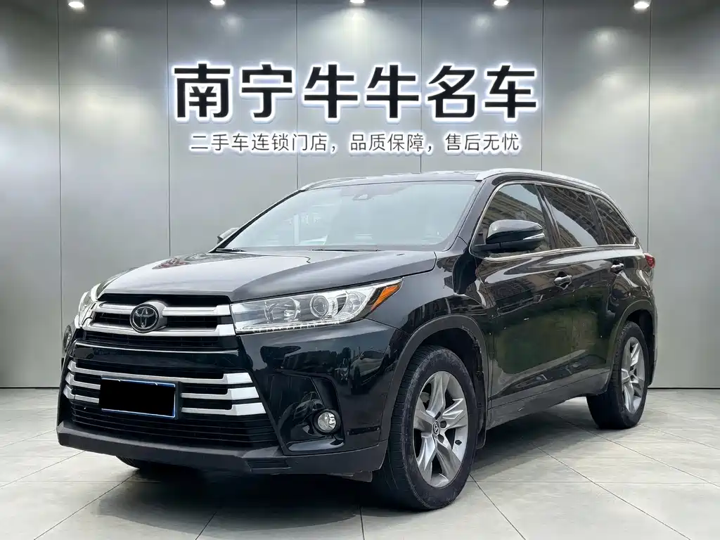 Toyota Highlander 2018 — фото 1