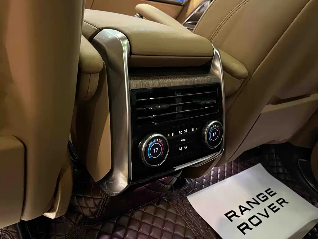 Land Rover Range Rover 2022 — фото 12
