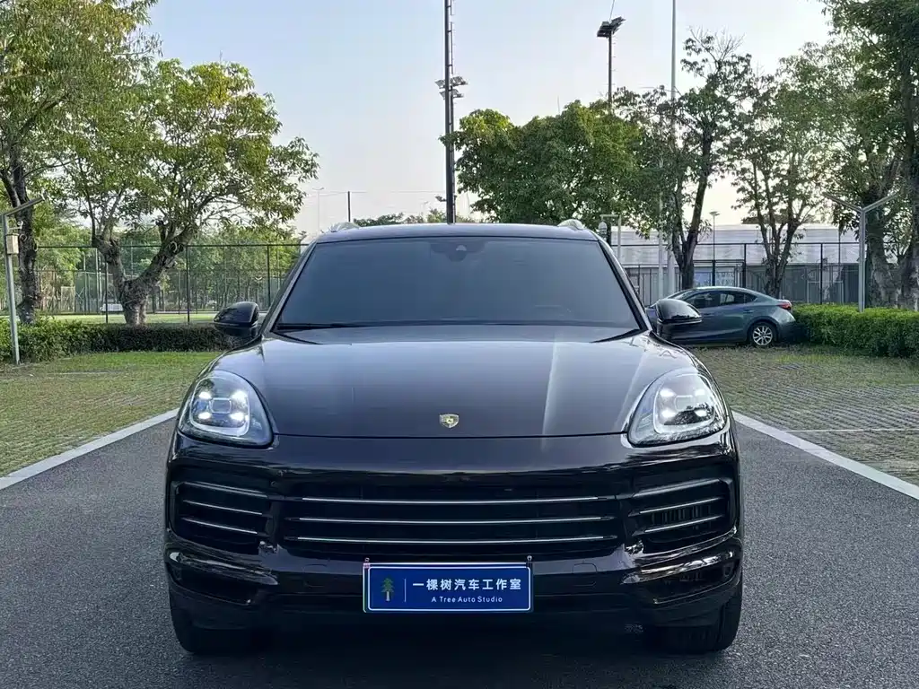 Porsche Cayenne Hybrid 2022 — фото 2