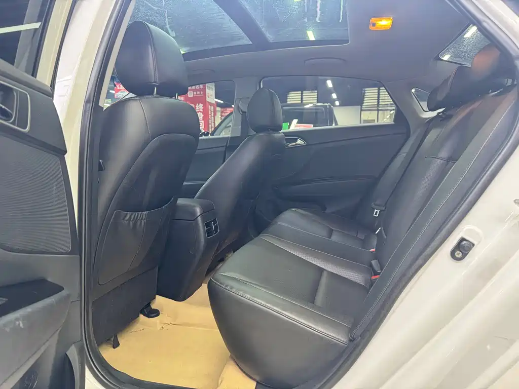 Hyundai Mistra 2015 — фото 6