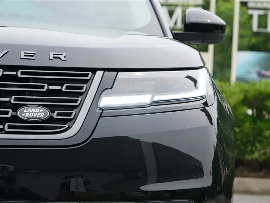 Land Rover Velar 2025 — фото 9