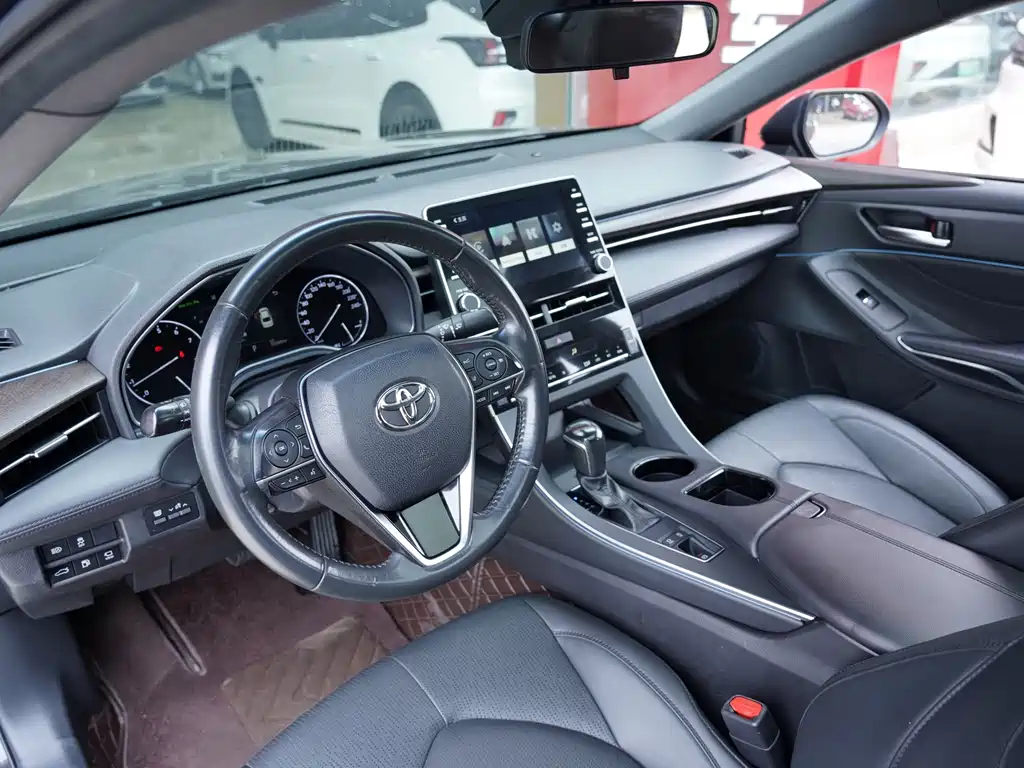 Toyota Avalon 2020 — фото 13