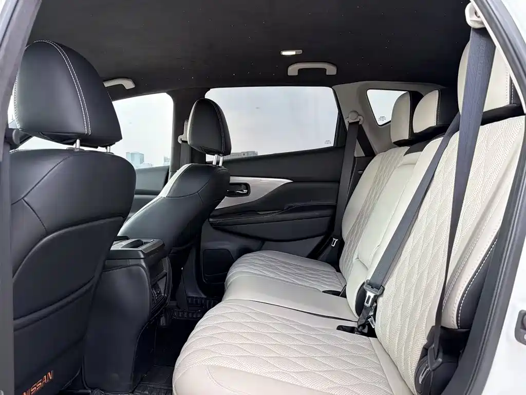 Nissan Murano 2022 — фото 13