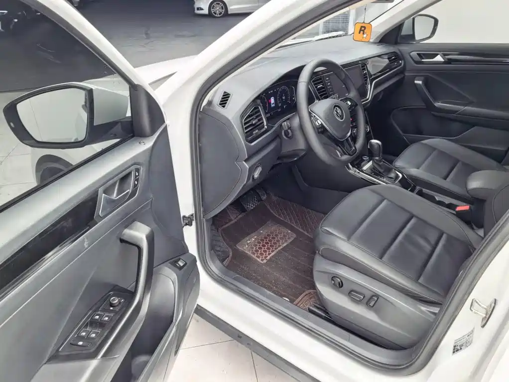 Volkswagen T-Roc 2022 — фото 15