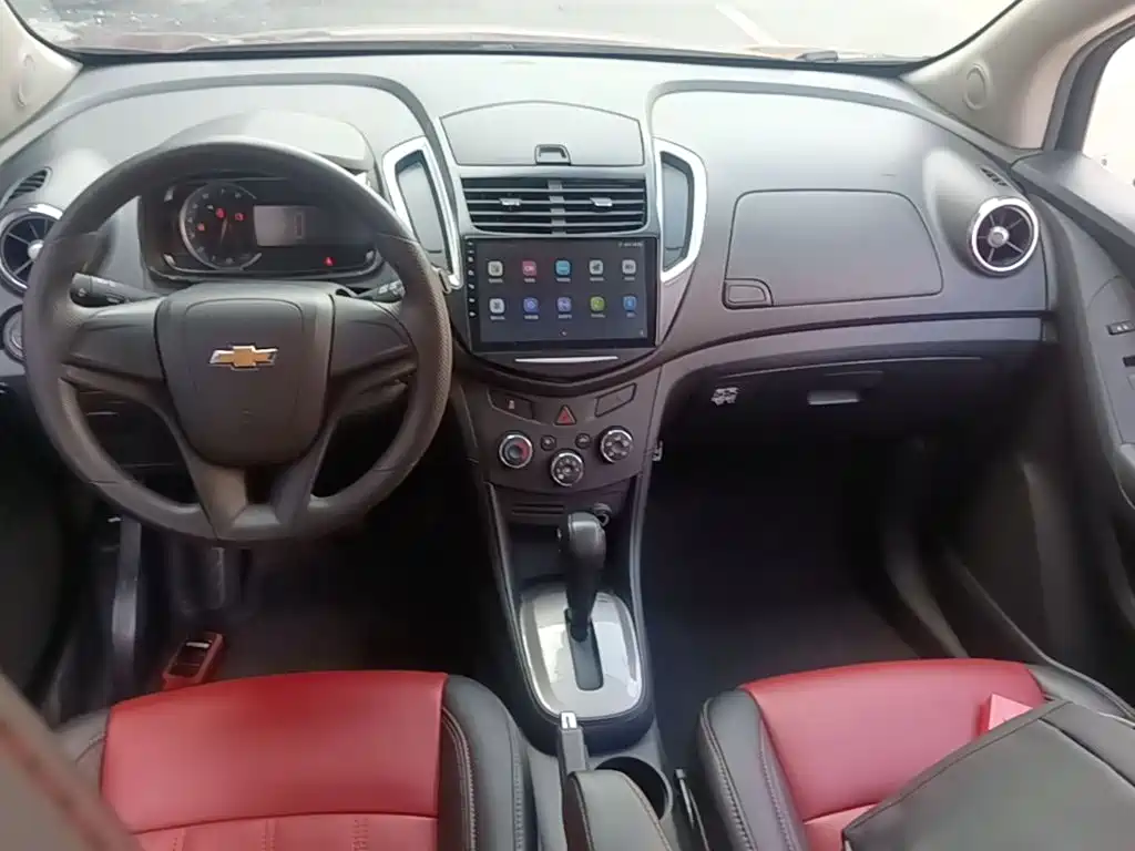 Chevrolet Trax 2016 — фото 10