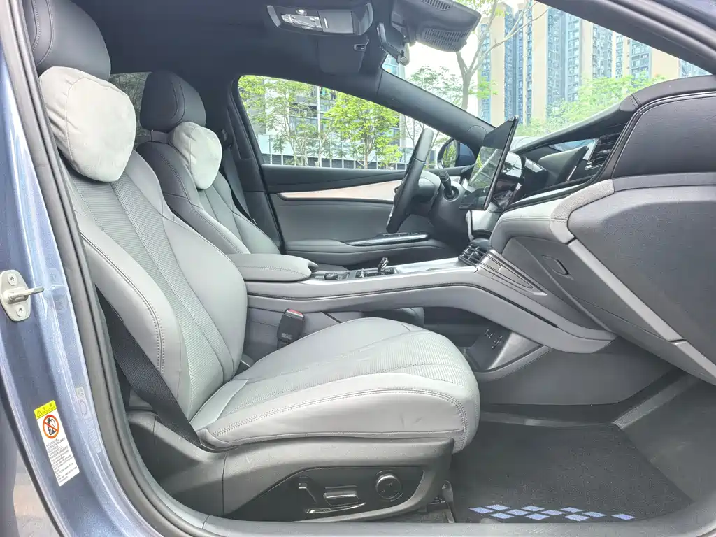 BYD Seal 07 DM-i 2024 — фото 12