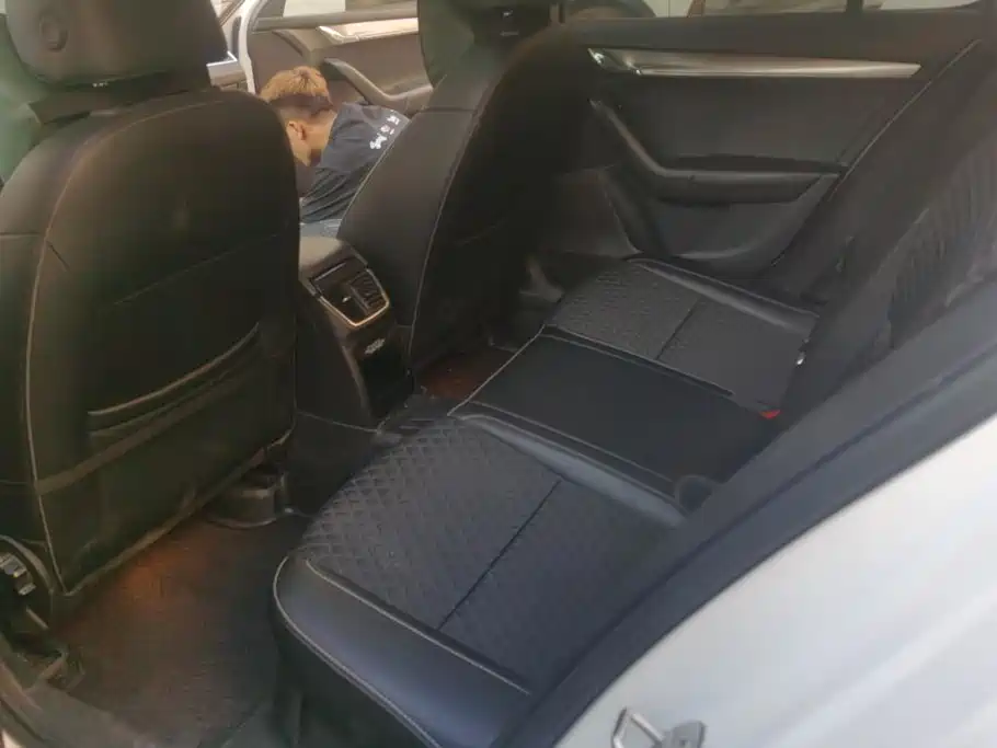 Skoda Octavia 2020 — фото 11