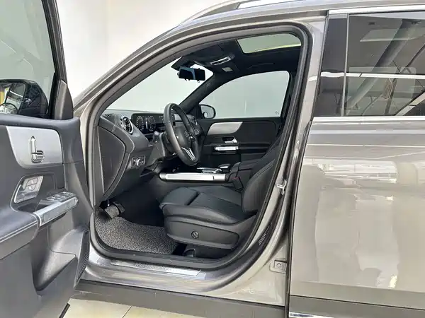 Mercedes-Benz GLB 2024