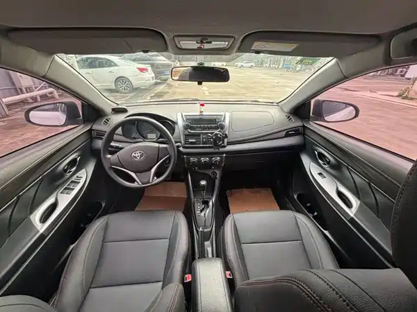 Toyota Yaris L 2016
