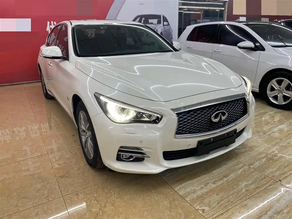 Infiniti Q50L 2016 — фото 3