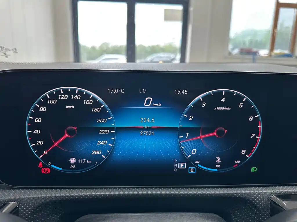Mercedes-Benz A-Class 2022 — фото 12