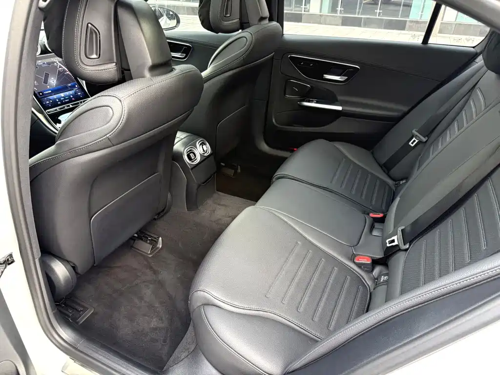 Mercedes-Benz C-Class 2023