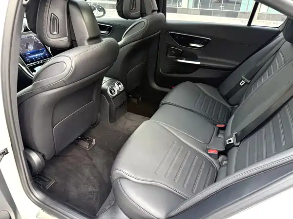 Mercedes-Benz C-Class 2023
