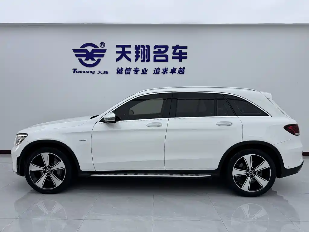 Mercedes-Benz GLC 2022 — фото 4