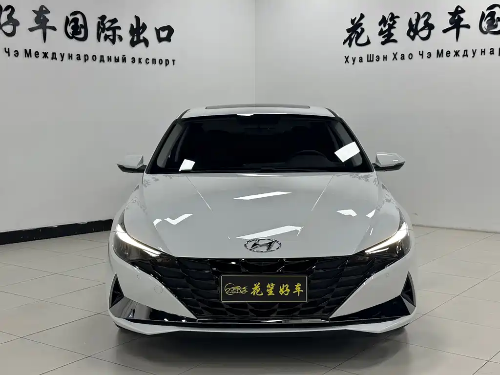 Hyundai Elantra 2023