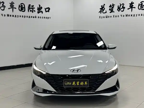 Hyundai Elantra 2023
