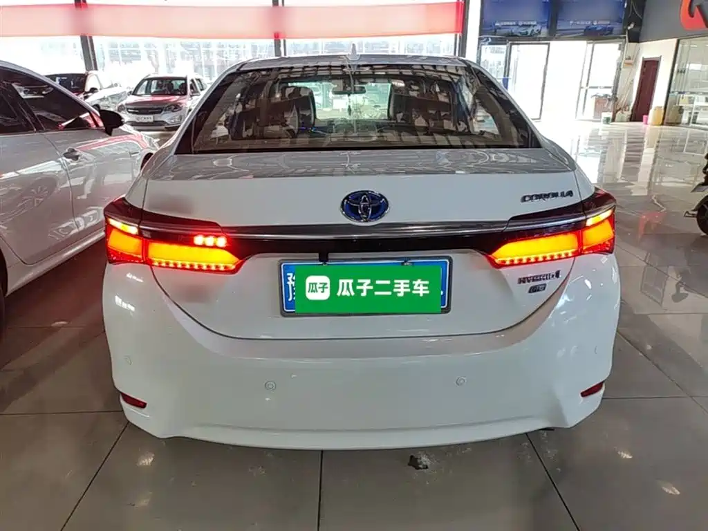 Toyota Corolla 2016 — фото 6