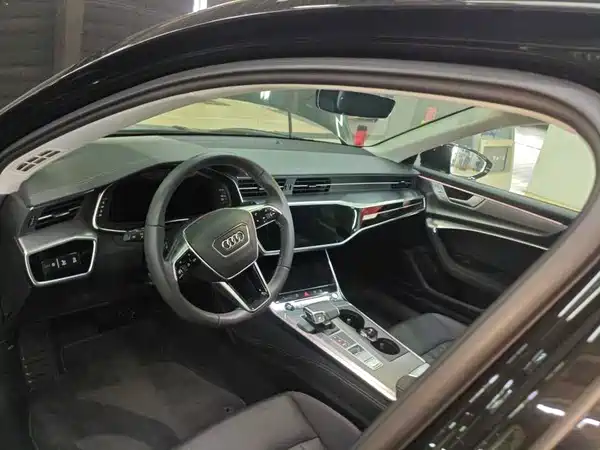 Audi A6 2025